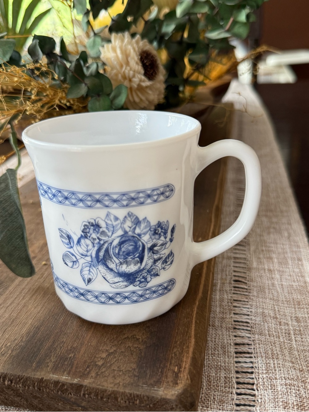 (8) Vintage Arcopal France Honorine Pattern Coffee Tea Cups 3.5 Inches Height